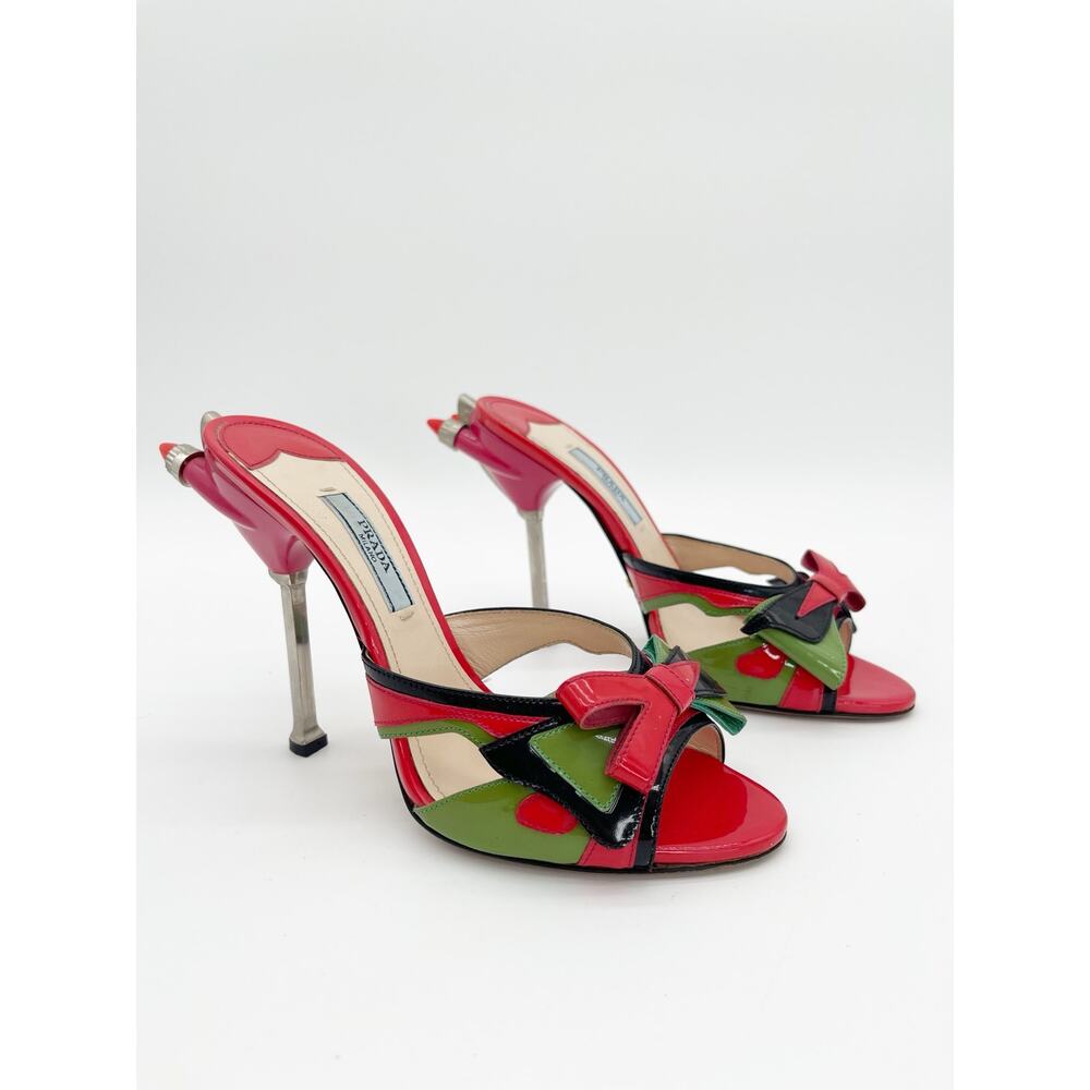 Prada S/S 2012 Runway Red Patent Hot Rod Rocket Tail Light Mule Sandals IT 36.5 - Picture 3 of 15